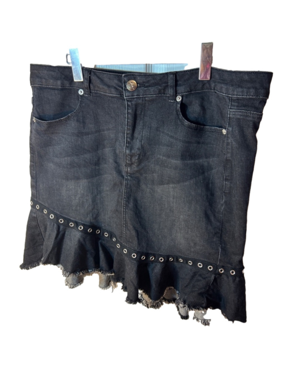Love & Legend Black Asymmetrical Grommet Ruffle Denim Skirt size 18